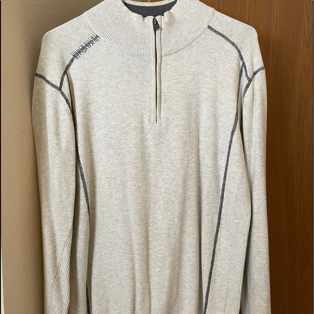 Buckle quarter zip